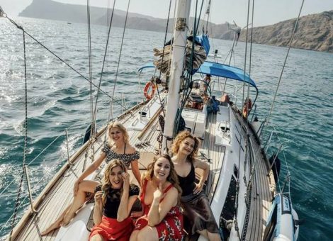 «barcelona» Аренда парусной яхты в Крыму